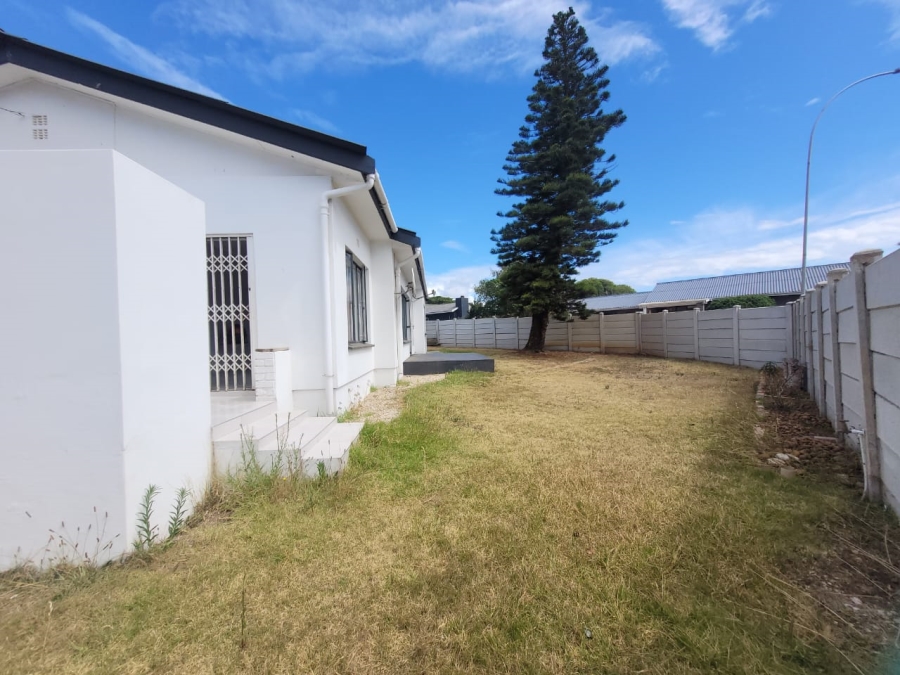 To Let 3 Bedroom Property for Rent in C Place Eastern Cape